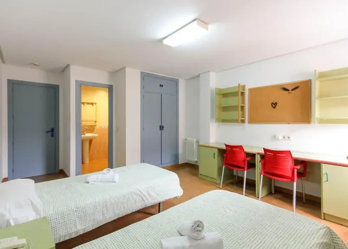 Albergue: Residencia Universitaria Aula Rector