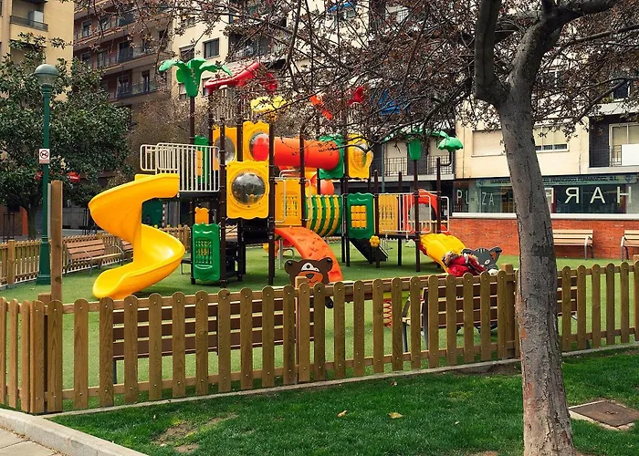 Hotel cerca del colegio: Homely Salamanca